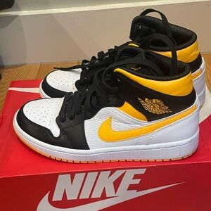Nike Air Jordan Women's White, Black, and Yellow Sneakers